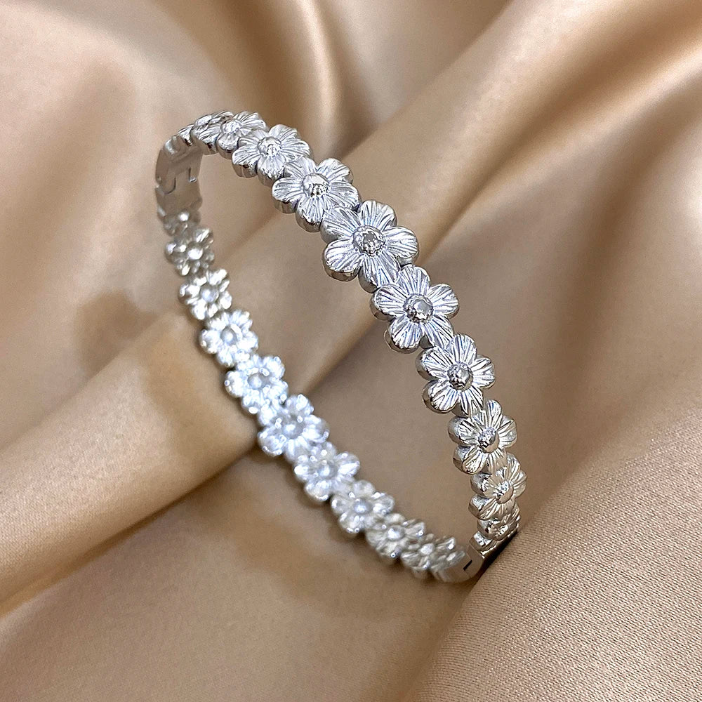 Bracelet rigide floral