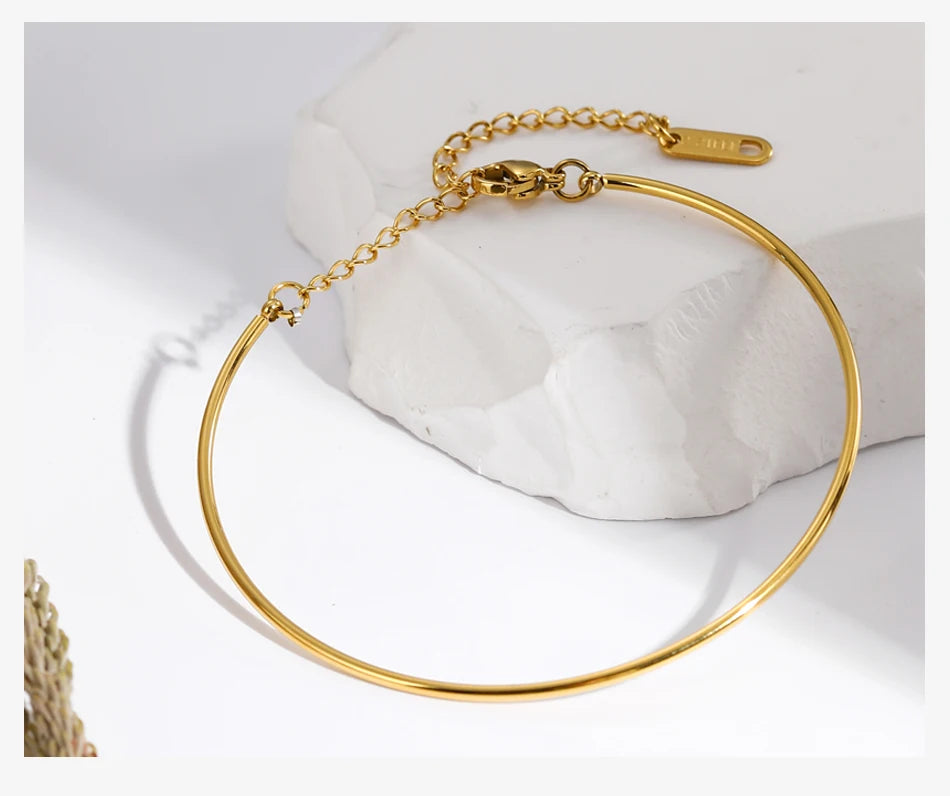 Bracelet doré simple à fermoir