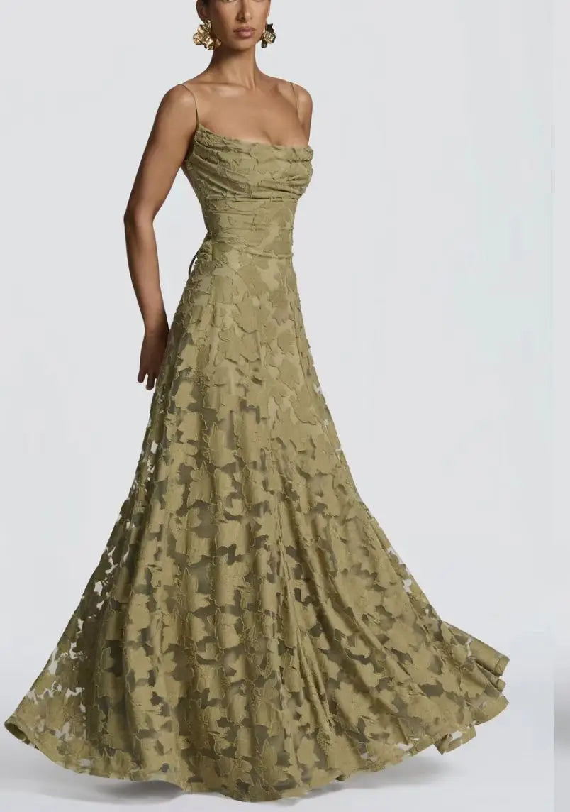 Robe élégante longue à bretelles