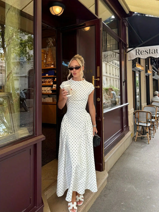 Robe à manches courtes à pois
