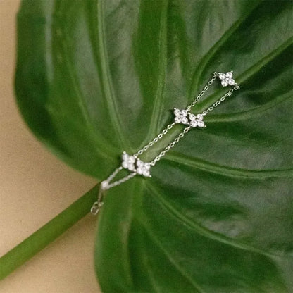 Bracelet ajustable à motif de trèfle