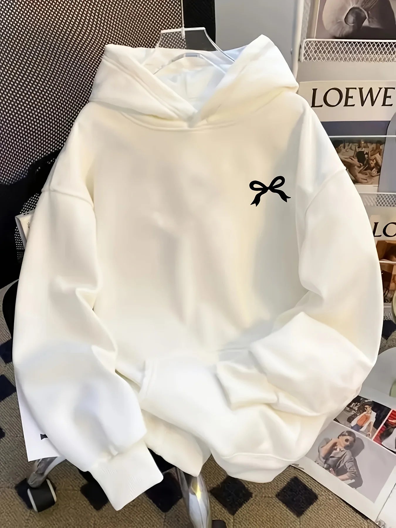 Sweat à capuche nœud papillon