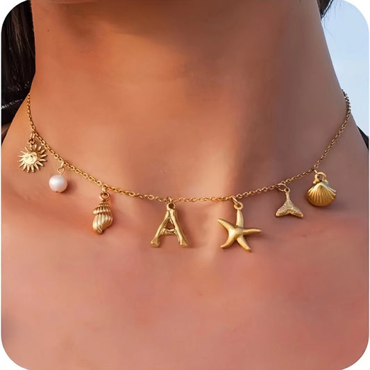 Collier à breloques estivales à initiale