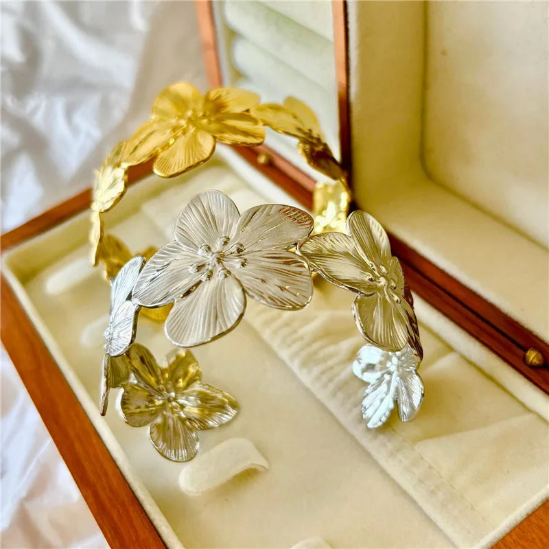 Bracelet fleuri ajustable