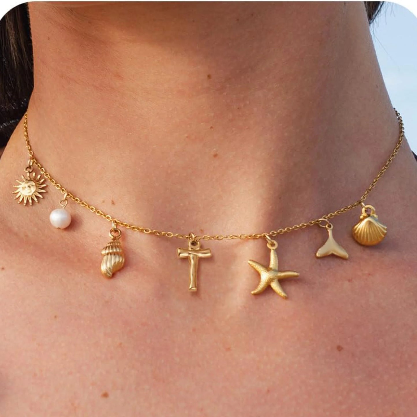 Collier à breloques estivales à initiale