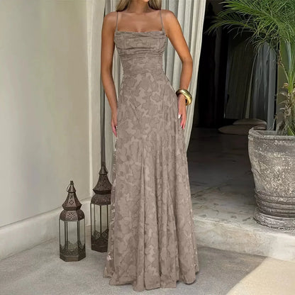 Robe élégante longue à bretelles
