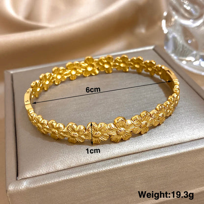 Bracelet rigide floral