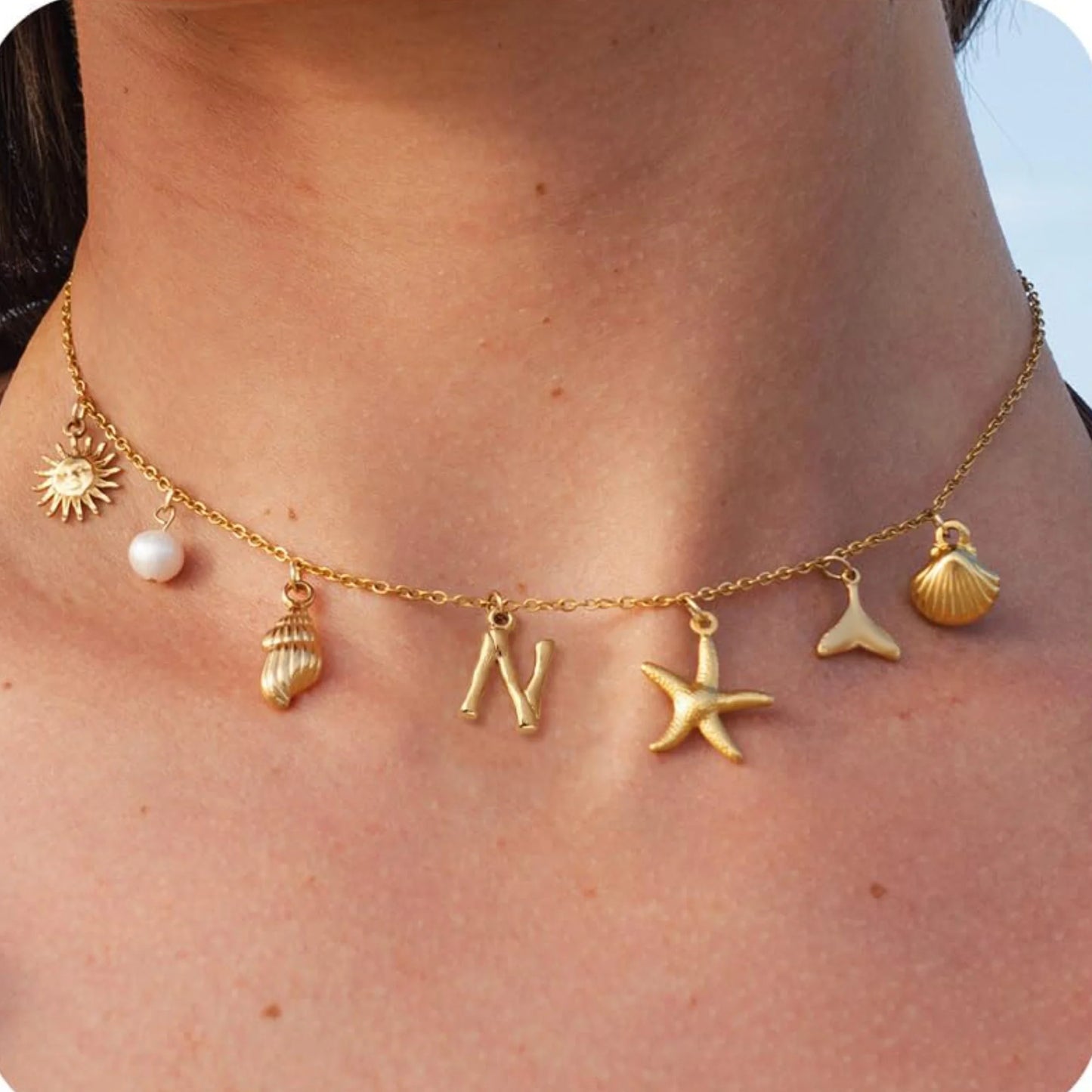 Collier à breloques estivales à initiale
