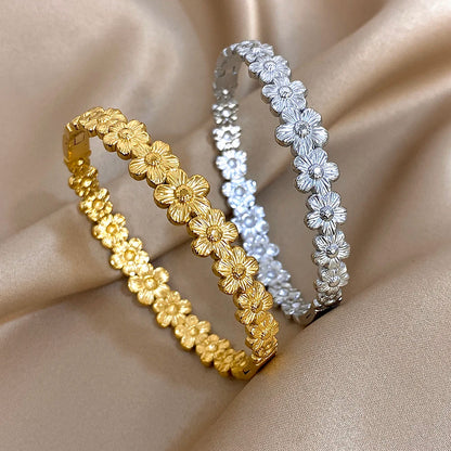 Bracelet rigide floral
