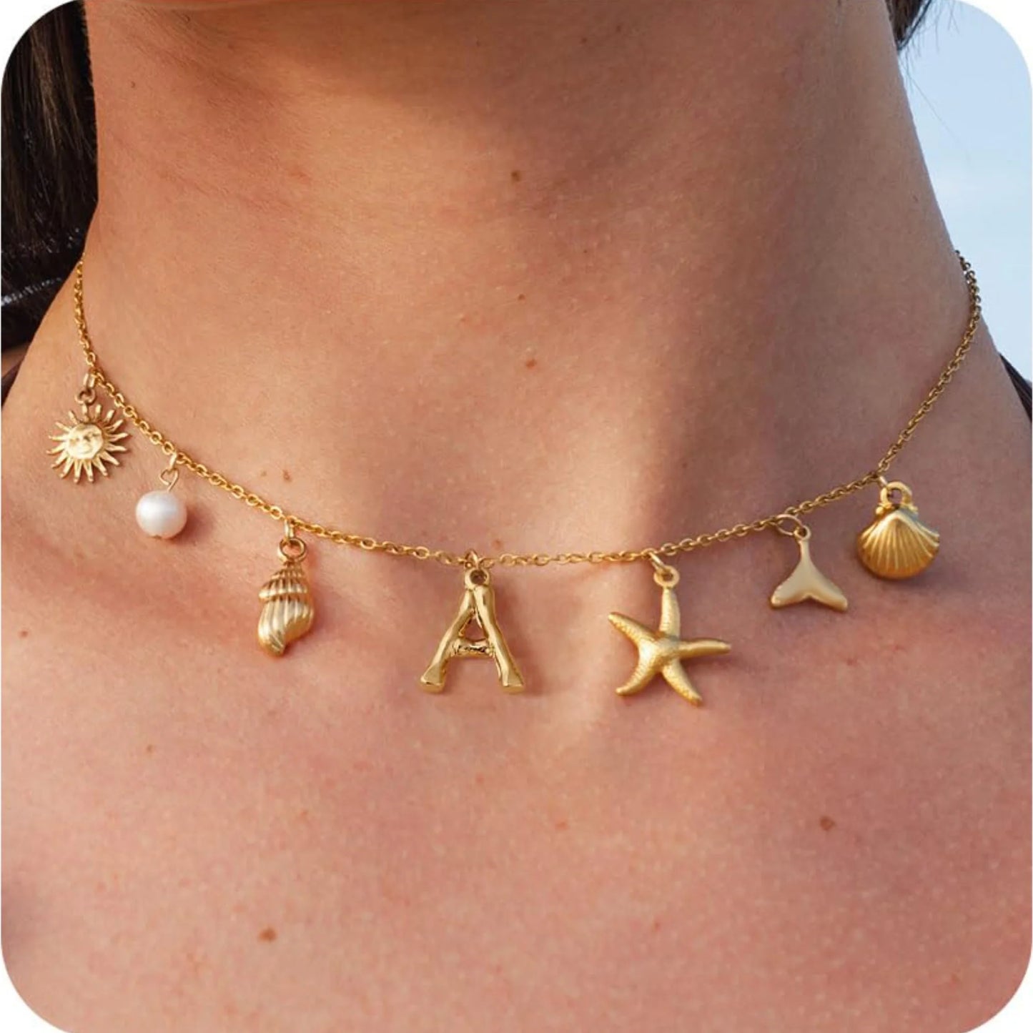 Collier à breloques estivales à initiale