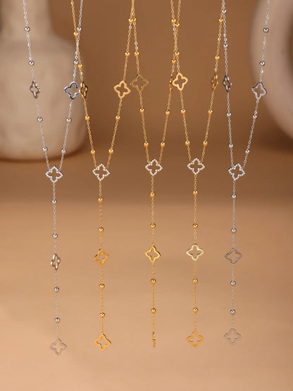 Collier long à motif trèfles