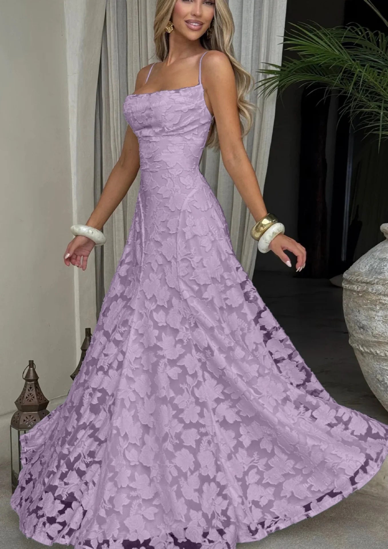 Robe élégante longue à bretelles