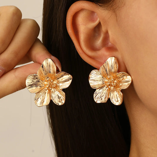 Boucles d'oreilles métalliques fleuries